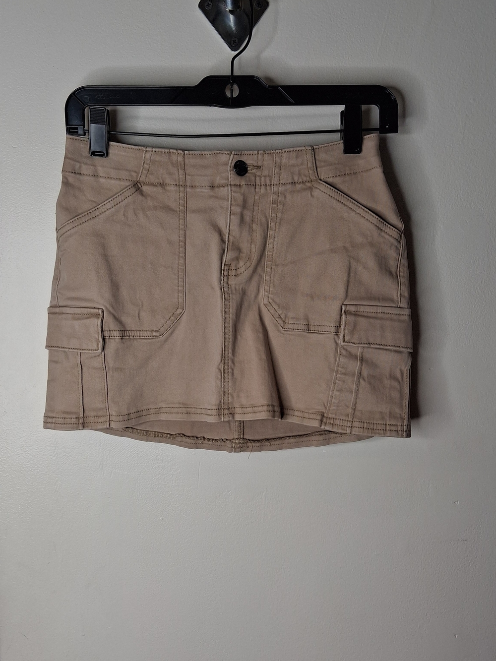 Hollister Low Rise Cargo Mini Skirt Beige Khaki XXS